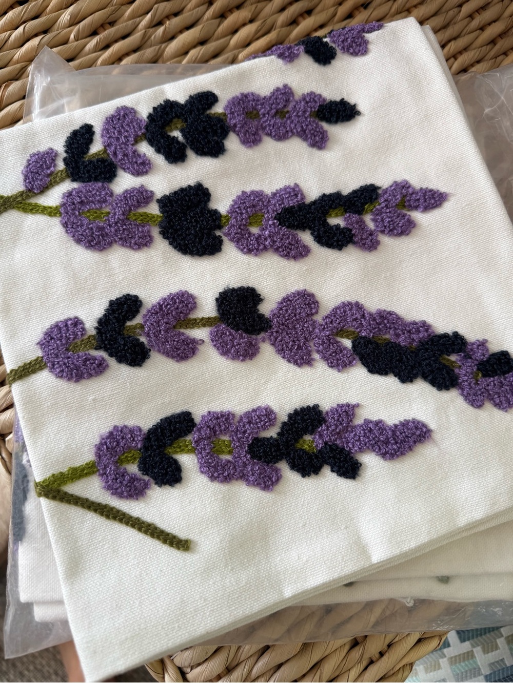 Embroidered Lavender Floral Pillow Covers 18x18 inches new - Picture 4 of 6